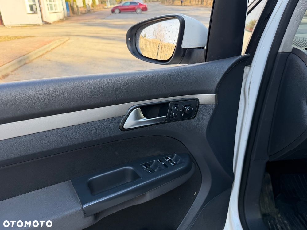 Volkswagen Touran 1.6 TDI DPF Cross DSG - 16