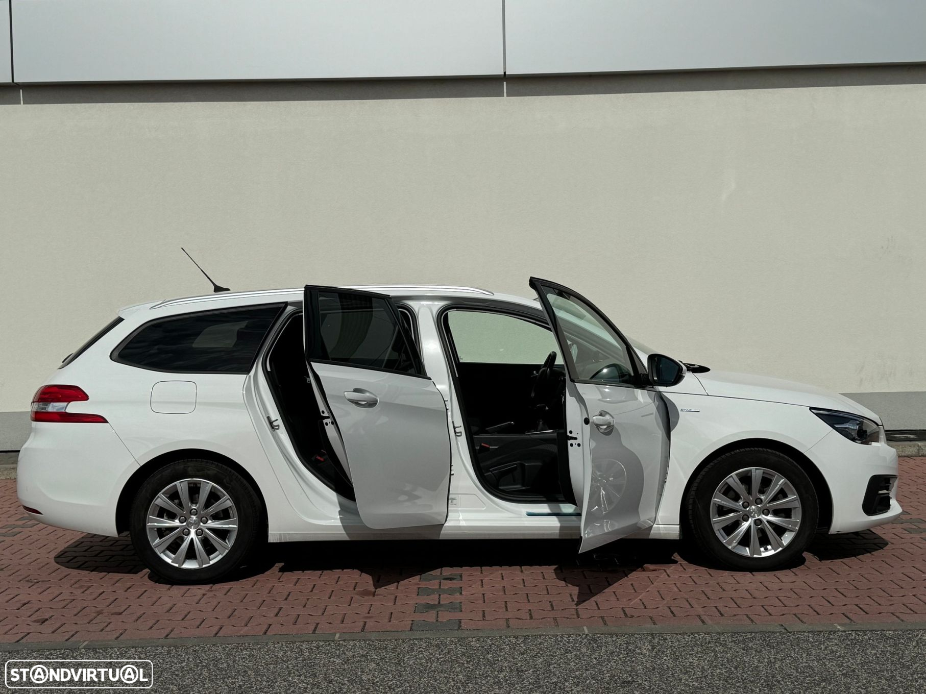 Peugeot 308 SW 1.6 BlueHDi Style J17 - 34