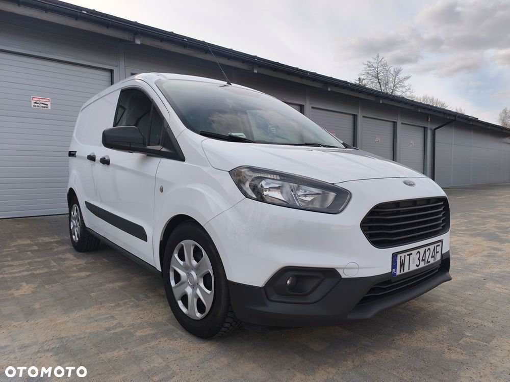 Ford Transit Courier - 2