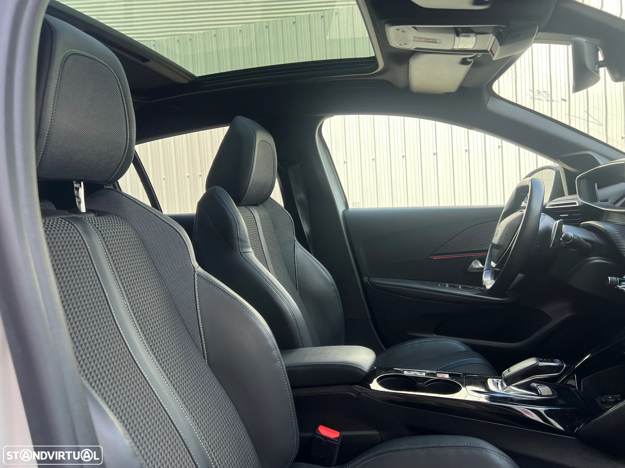 Peugeot 208 1.2 PureTech GT Line EAT8 - 12