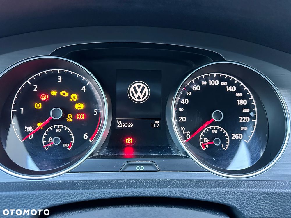 Volkswagen Golf 2.0 TDI (BlueMotion Technology) Comfortline - 27