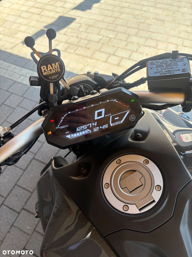 Yamaha MT - 11