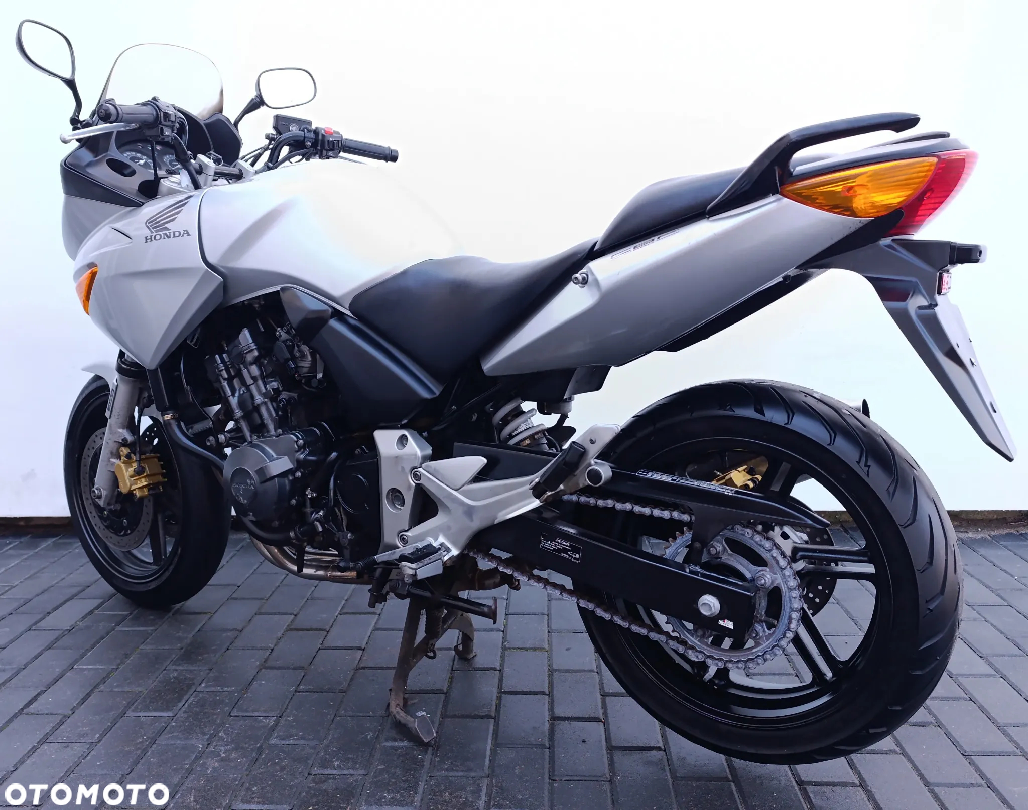 Honda CBF - 4