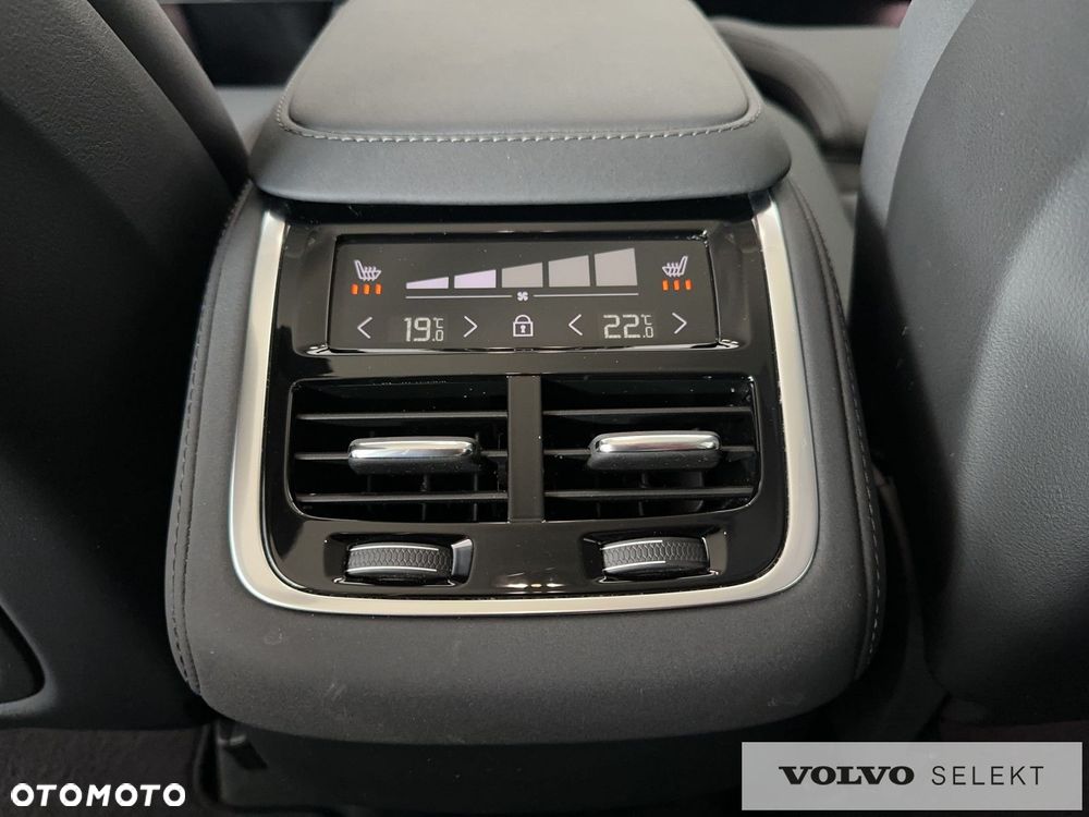 Volvo XC 90 - 23