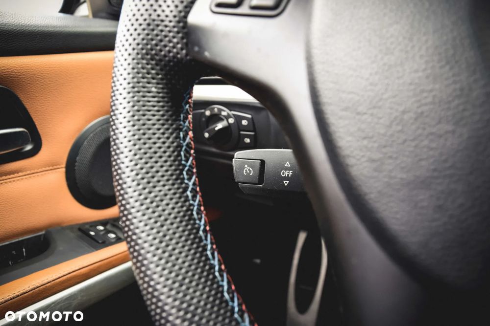 BMW Seria 3 335d - 17