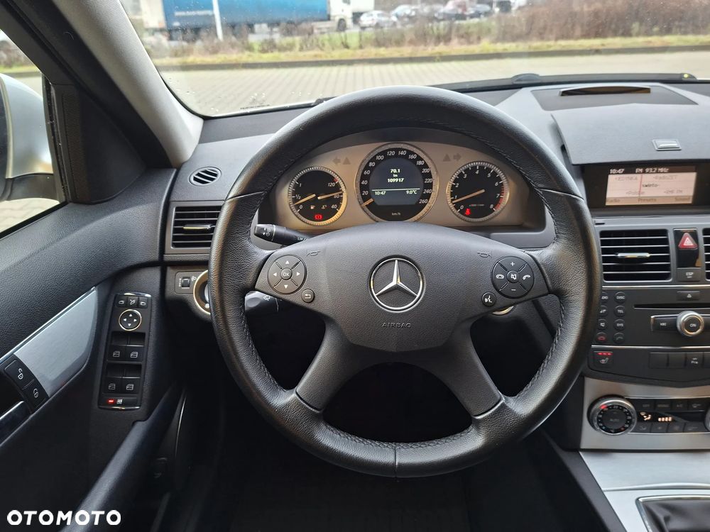 Mercedes-Benz Klasa C 180 Kompressor Avantgarde - 23