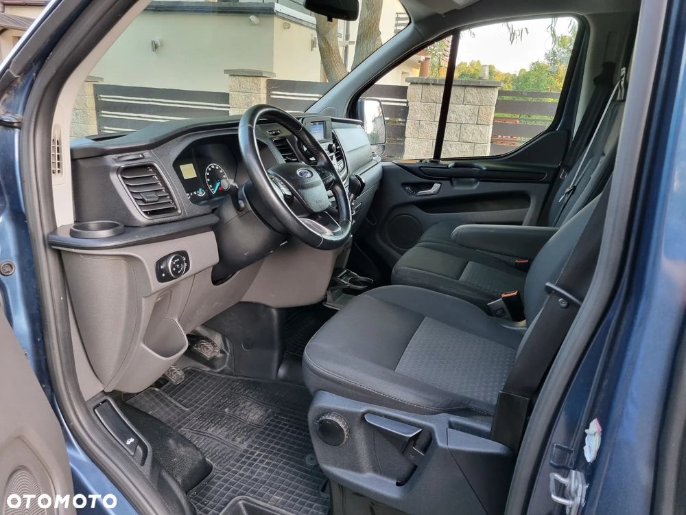 Ford Tourneo Custom 2.0 EcoBlue L2 Titanium - 12
