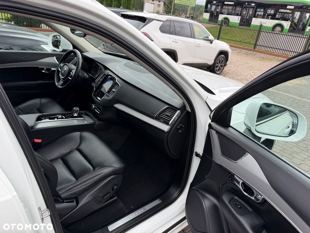 Volvo XC 90 B5 D AWD Momentum Pro 7os - 17