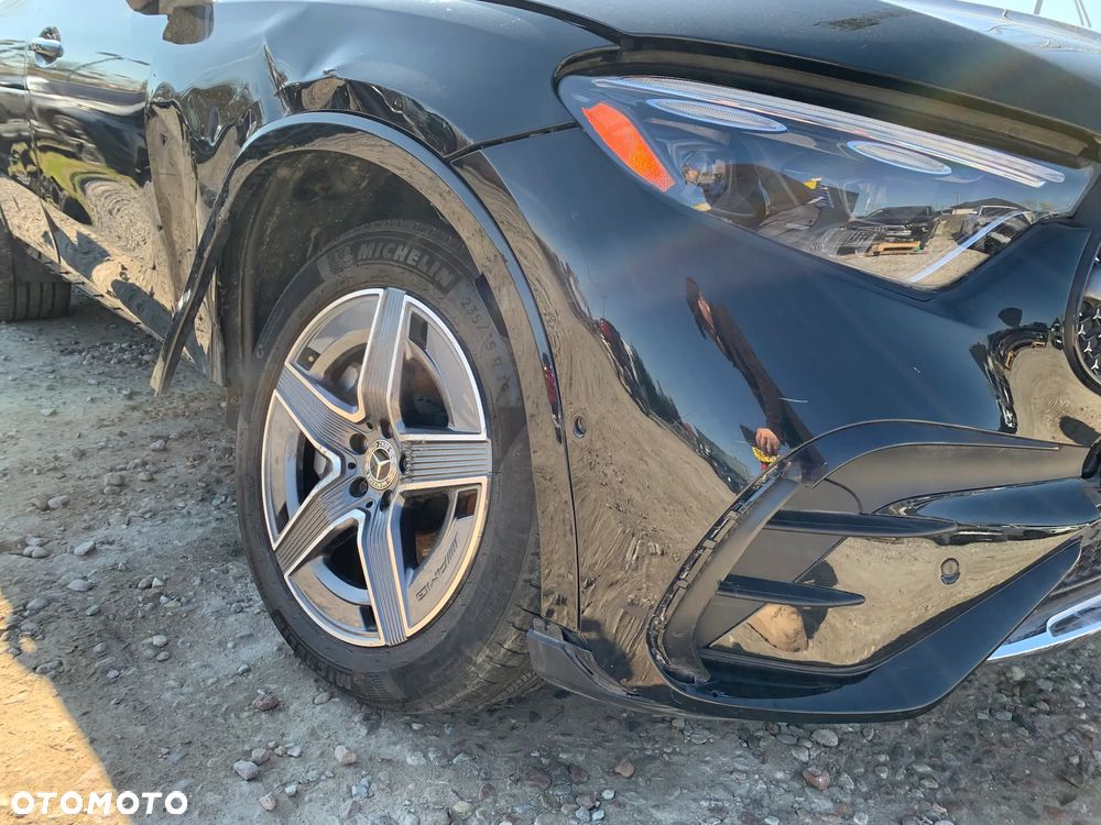 Mercedes-Benz GLC 300 4Matic 9G-TRONIC Avantgarde Advanced - 11