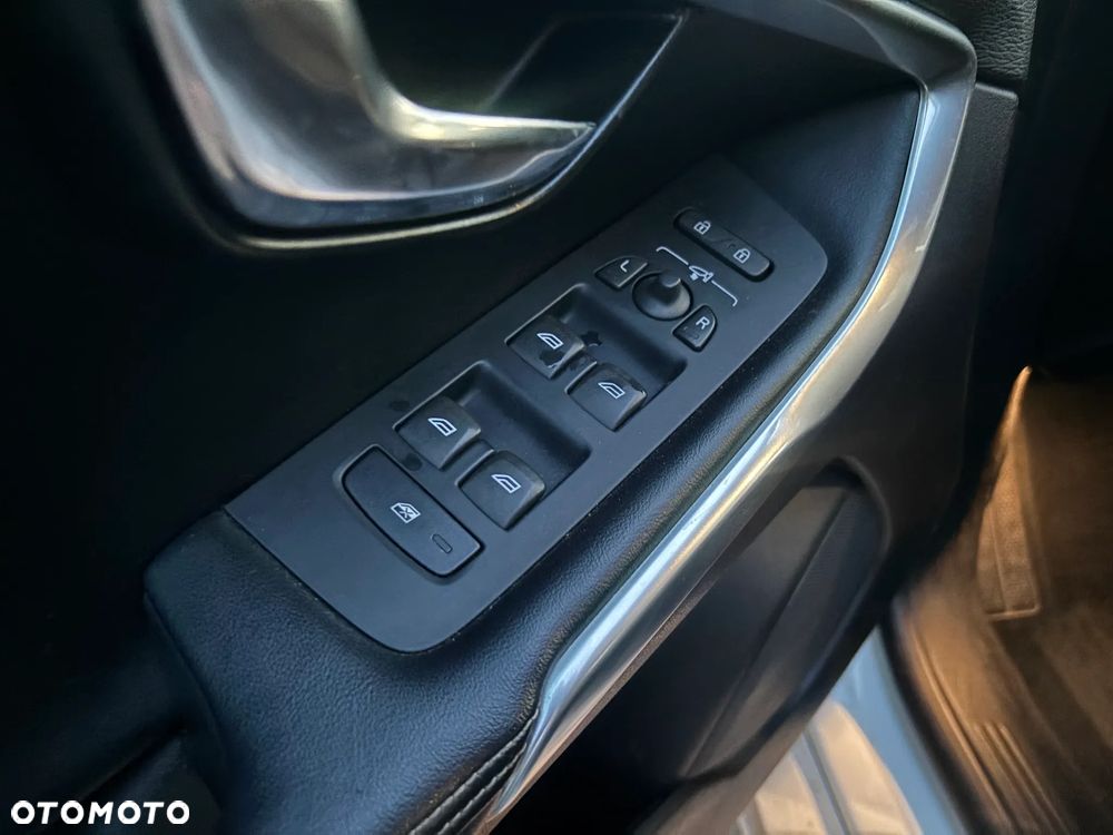 Volvo V40 D2 RDesign - 10