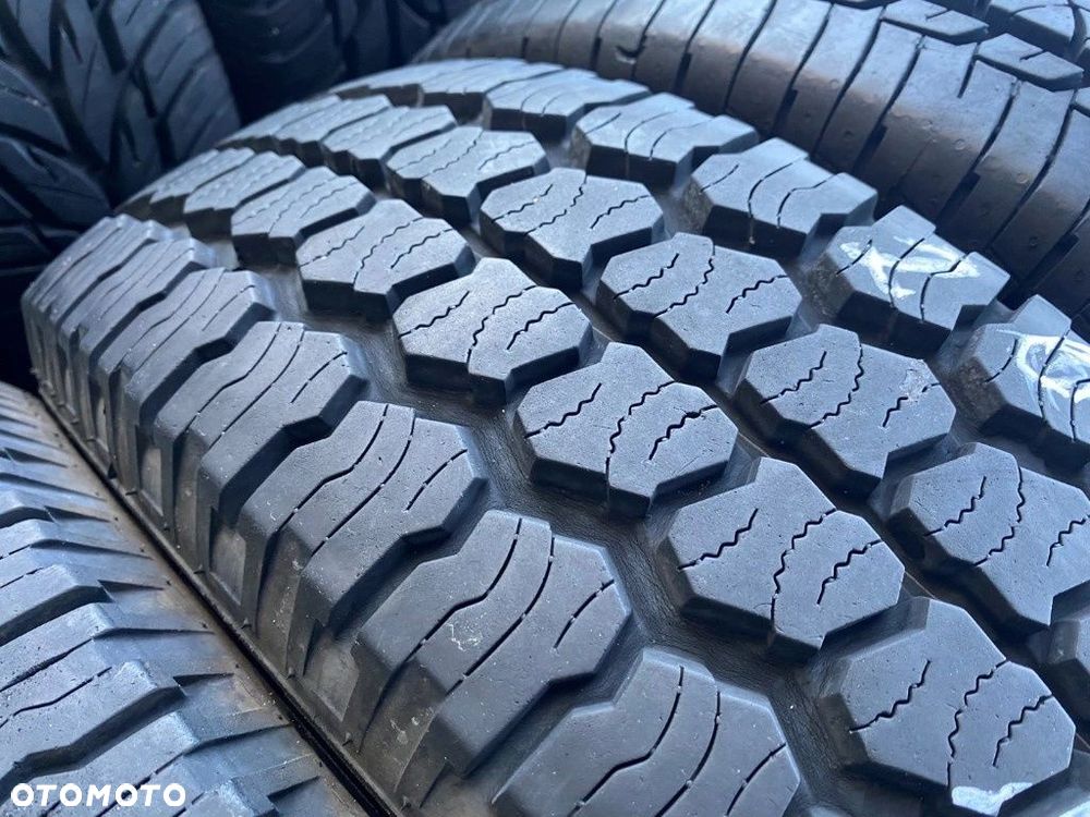 205/70/15C Kormoran Van Pro A/S_8,3mm_2szt_(298) - 3