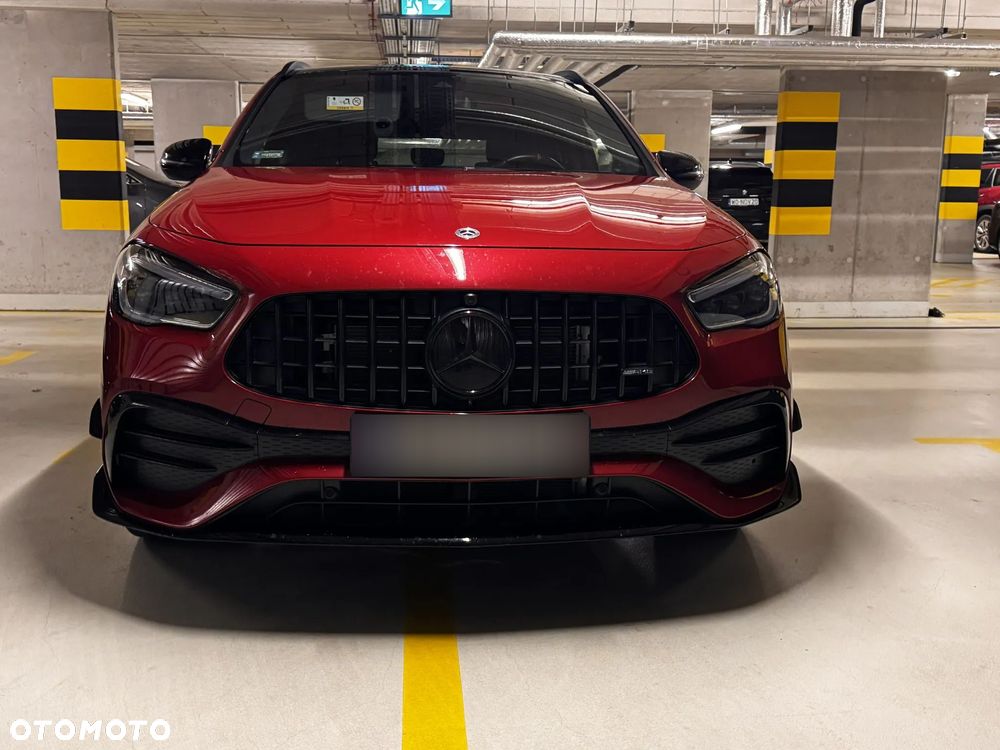 Mercedes-Benz GLA - 16