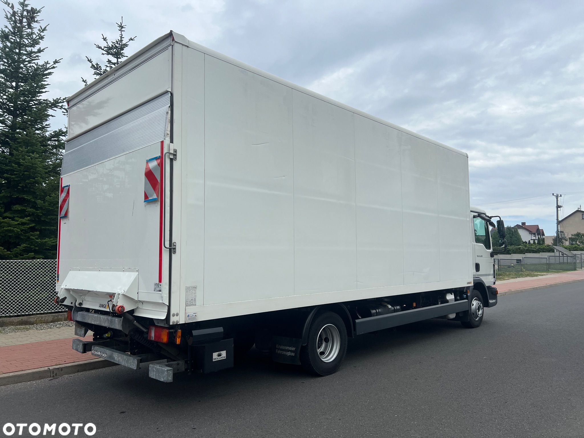 MAN TGL 12.220 - 8