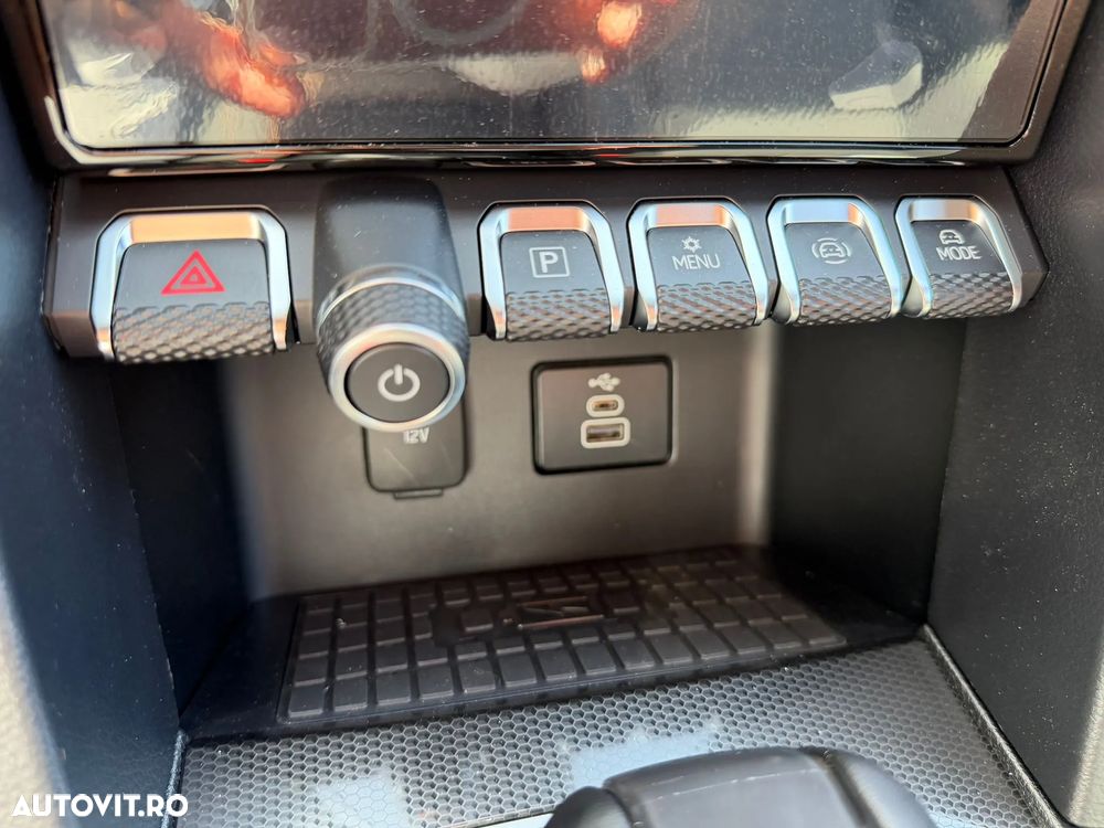 Volkswagen Amarok - 24