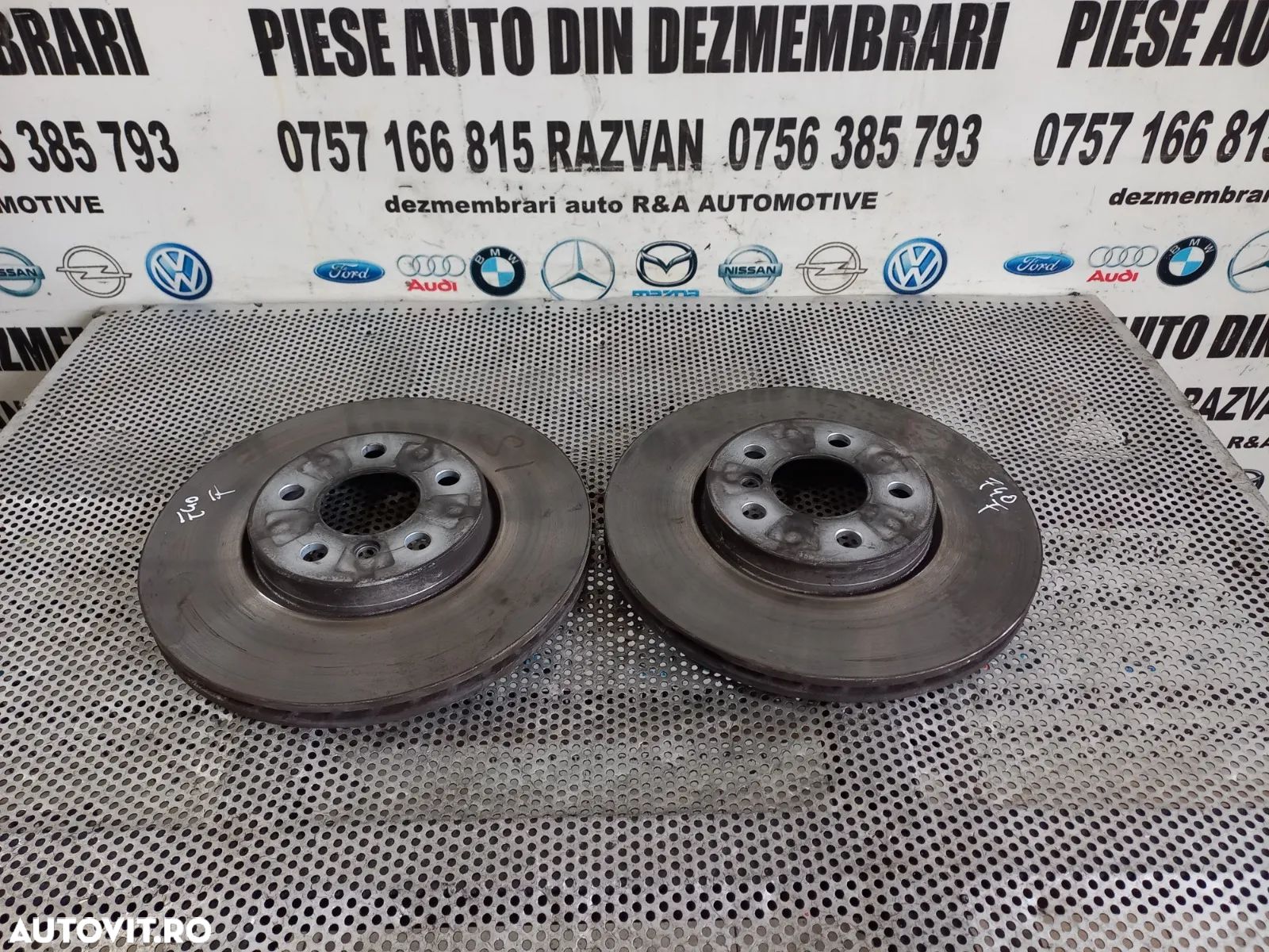 Discuri Frana Fata Bmw Seria 1 Seria 2 F40 F44 F46 2.0 Diesel Diametru 30 cm Stare Foarte Buna Orig - 1