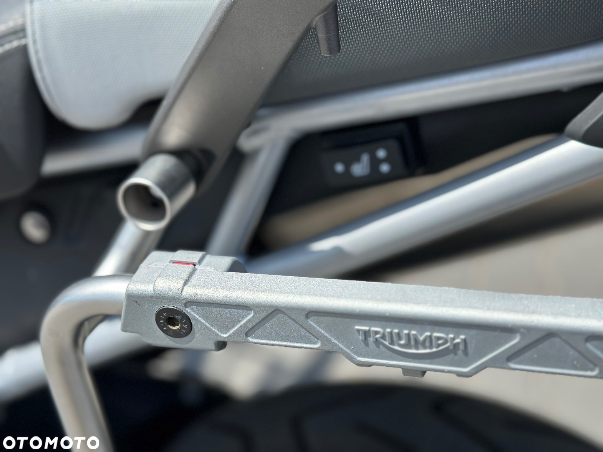Triumph Tiger - 19