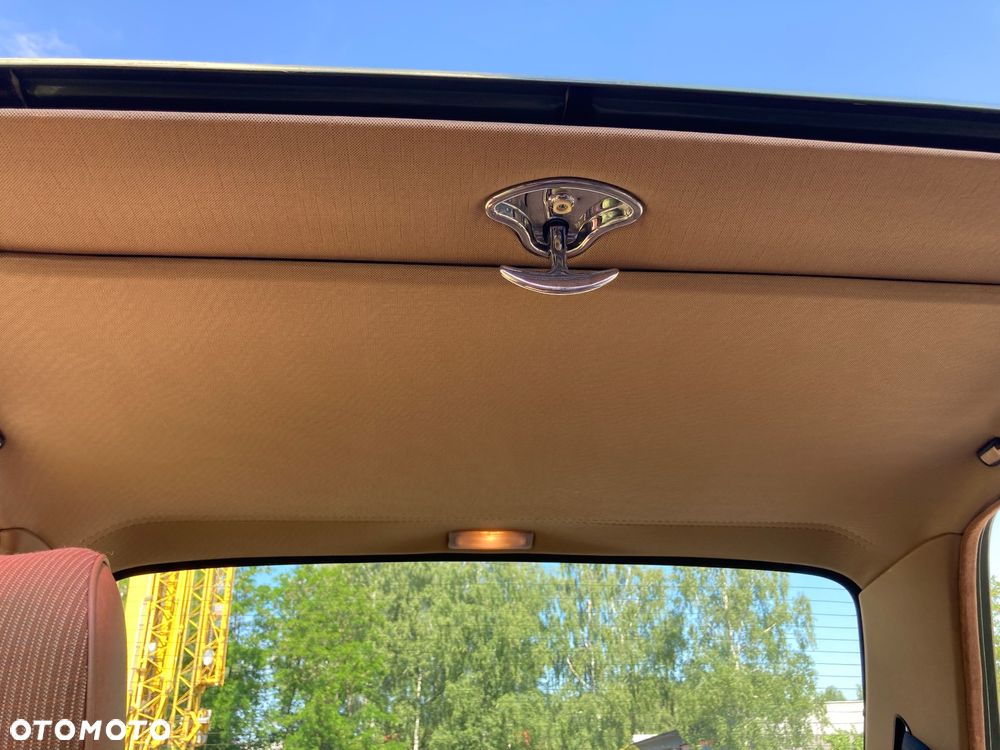 Mercedes-Benz W123 - 38