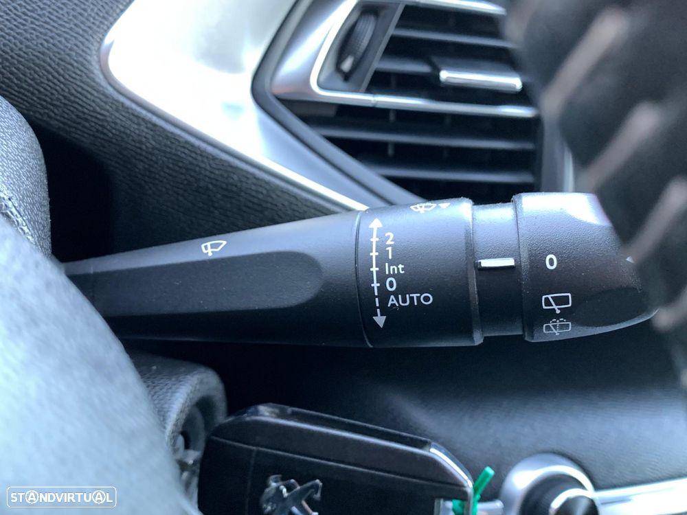 Peugeot 308 1.5 BlueHDi Business Line - 15