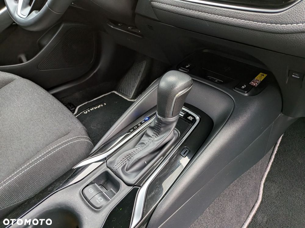 Toyota Corolla 1.8 Hybrid Comfort - 23