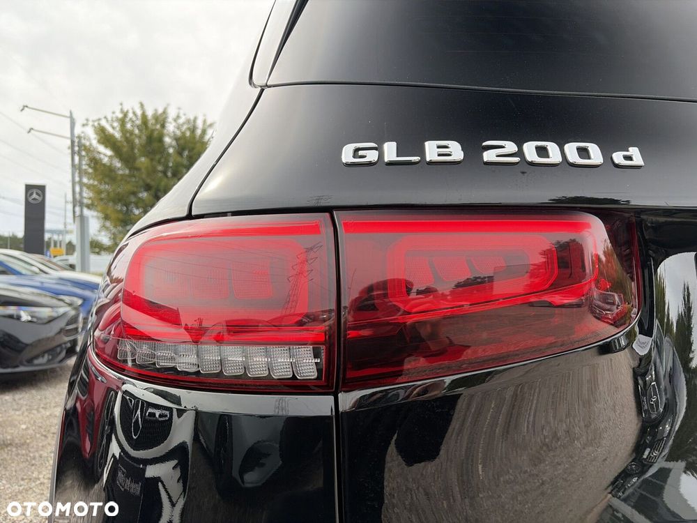 Mercedes-Benz GLB - 18