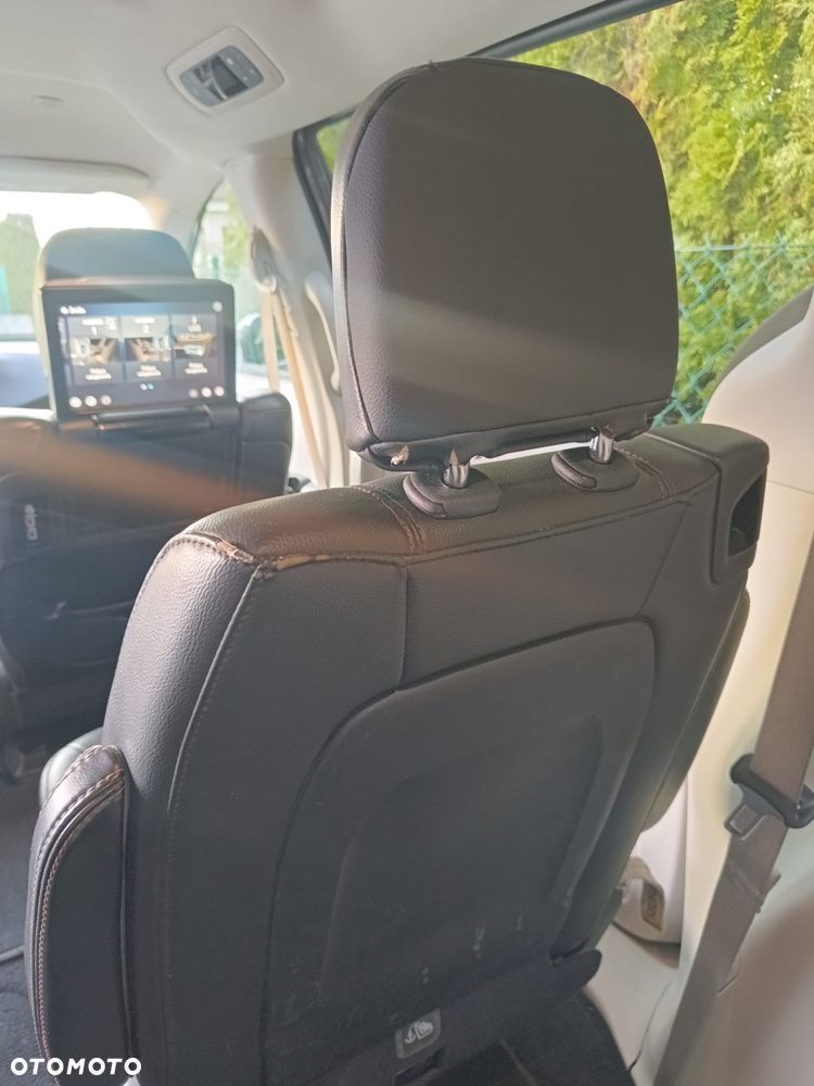 Chrysler Pacifica - 21