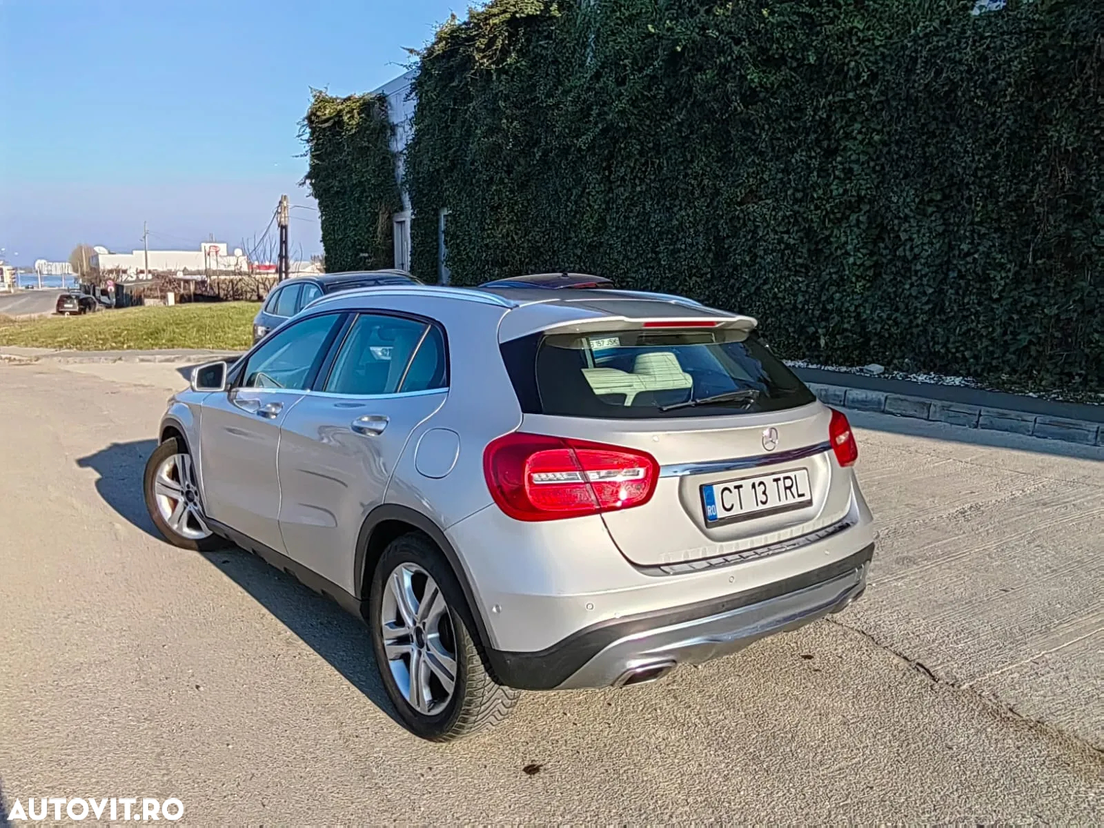 Mercedes-Benz GLA - 6