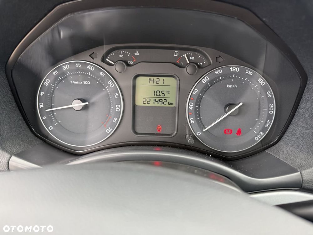 Skoda Octavia 1.6 Combi Ambiente - 27