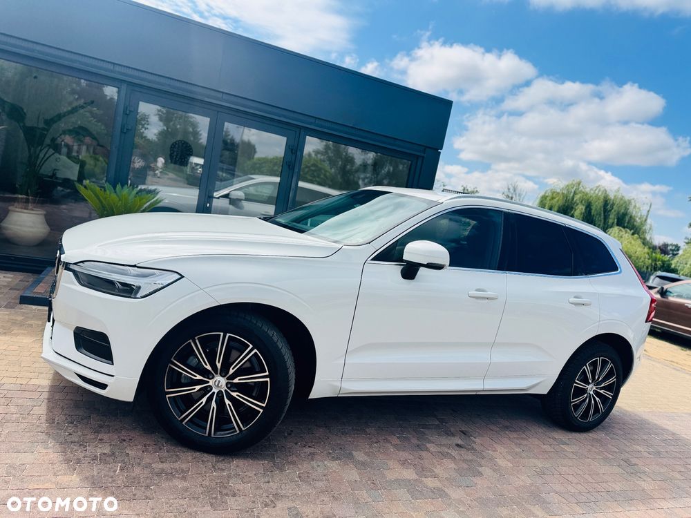 Volvo XC 60 B4 D AWD Geartronic Momentum Pro - 25