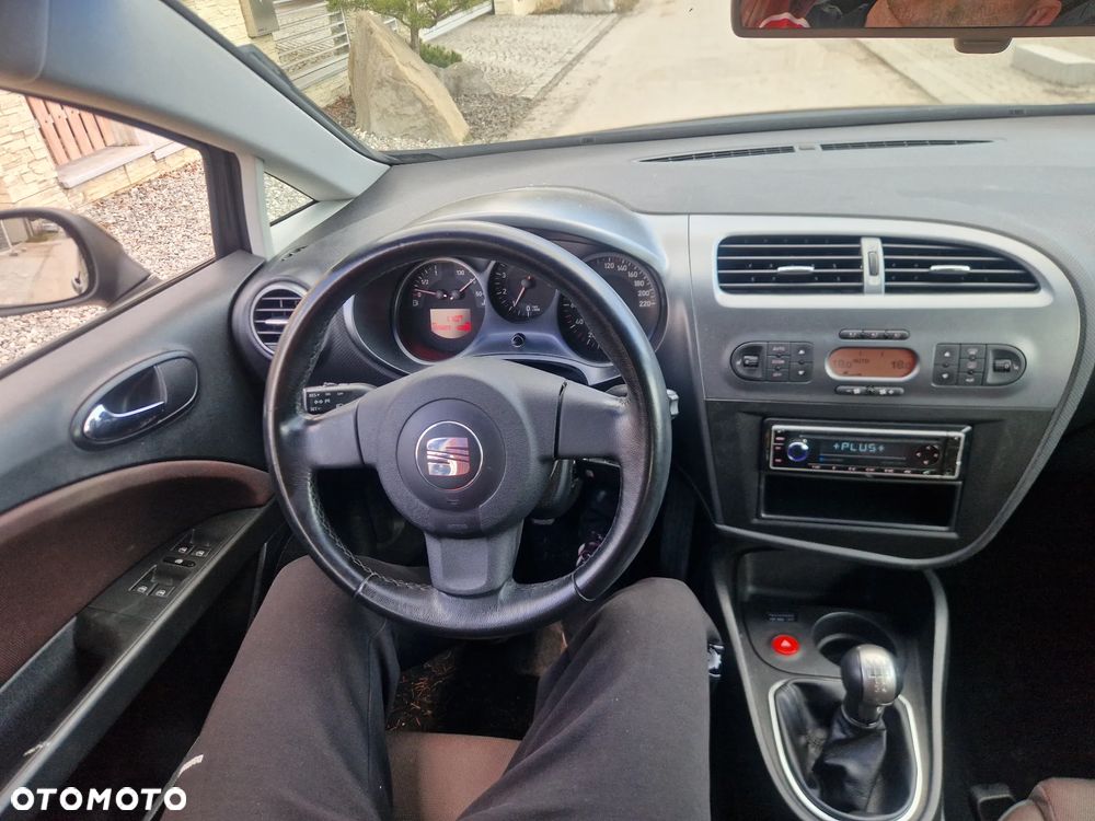 Seat Leon 1.6 Comfort Limited - 2