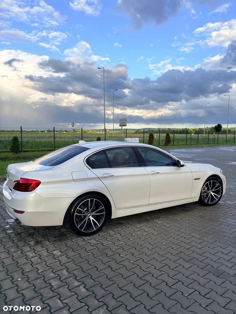 BMW Seria 5 535i xDrive Sport-Aut Luxury Line - 2