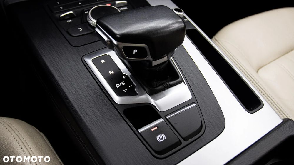 Audi Q5 50 TFSI e Quattro S tronic - 24