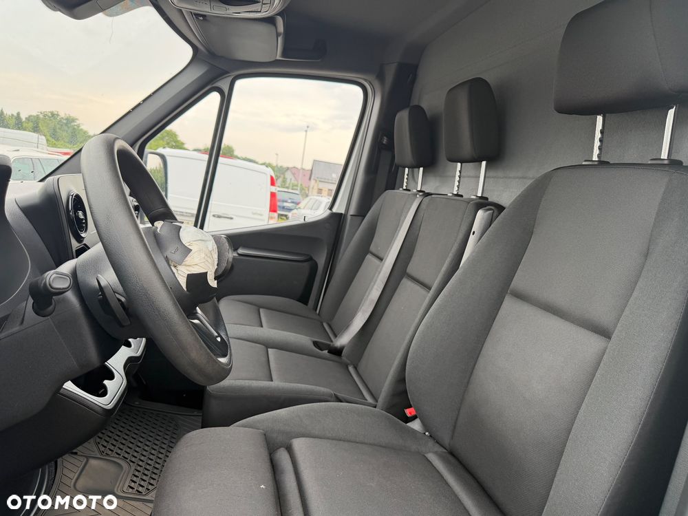 Mercedes-Benz Sprinter 317 - 20