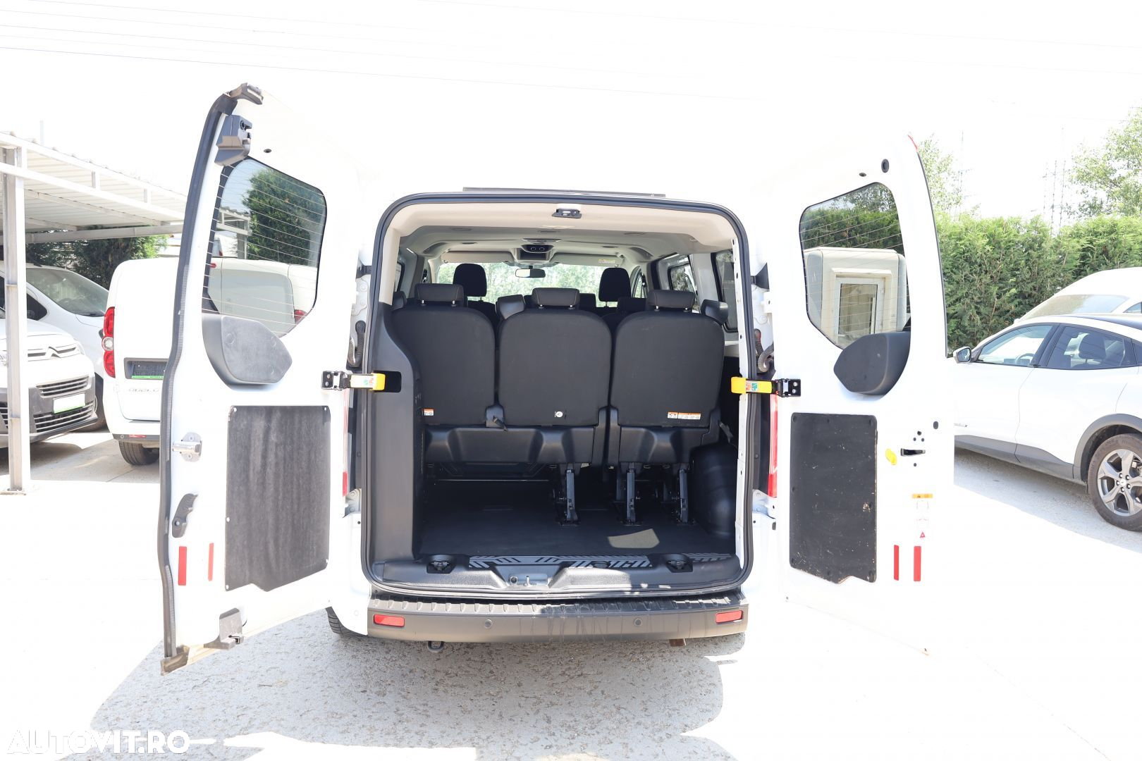 Ford Transit Custom - 10