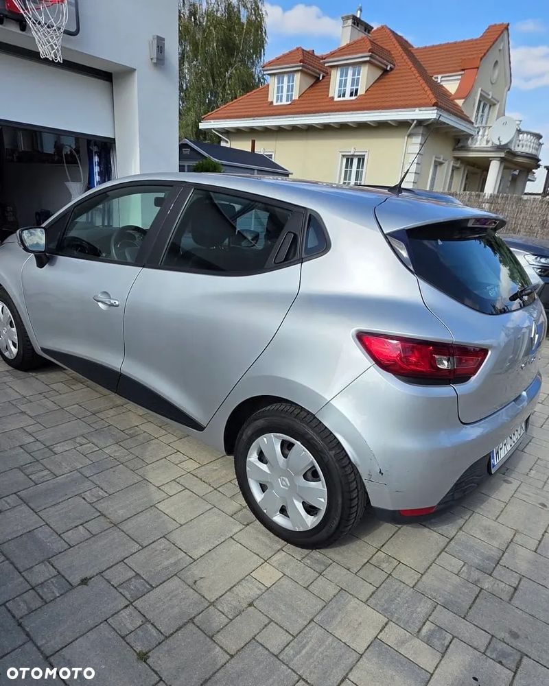 Renault Clio - 6