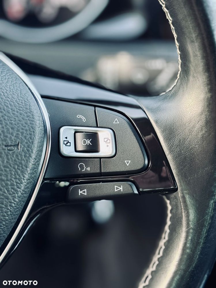 Volkswagen Golf - 19