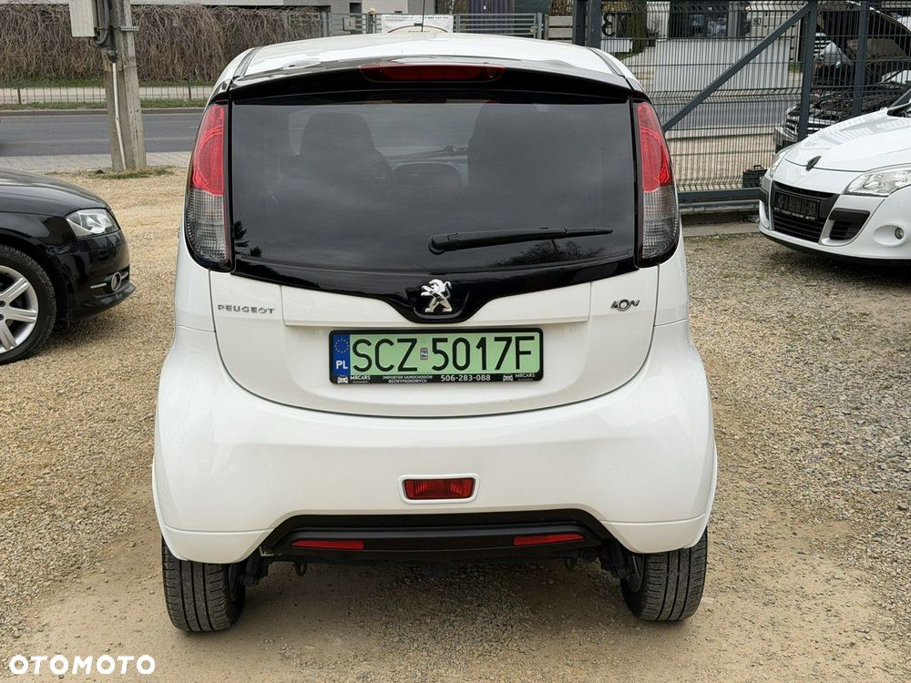 Peugeot iOn High Line - 8