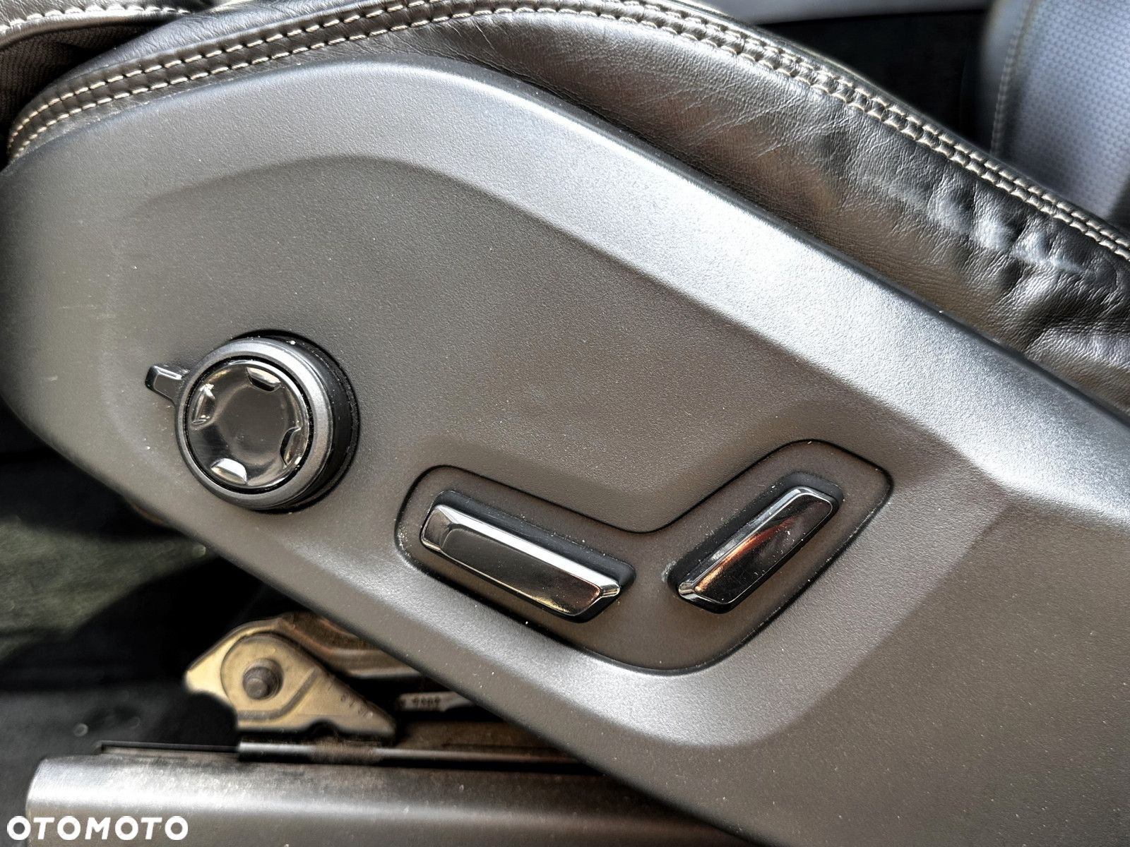 Volvo XC 90 - 22