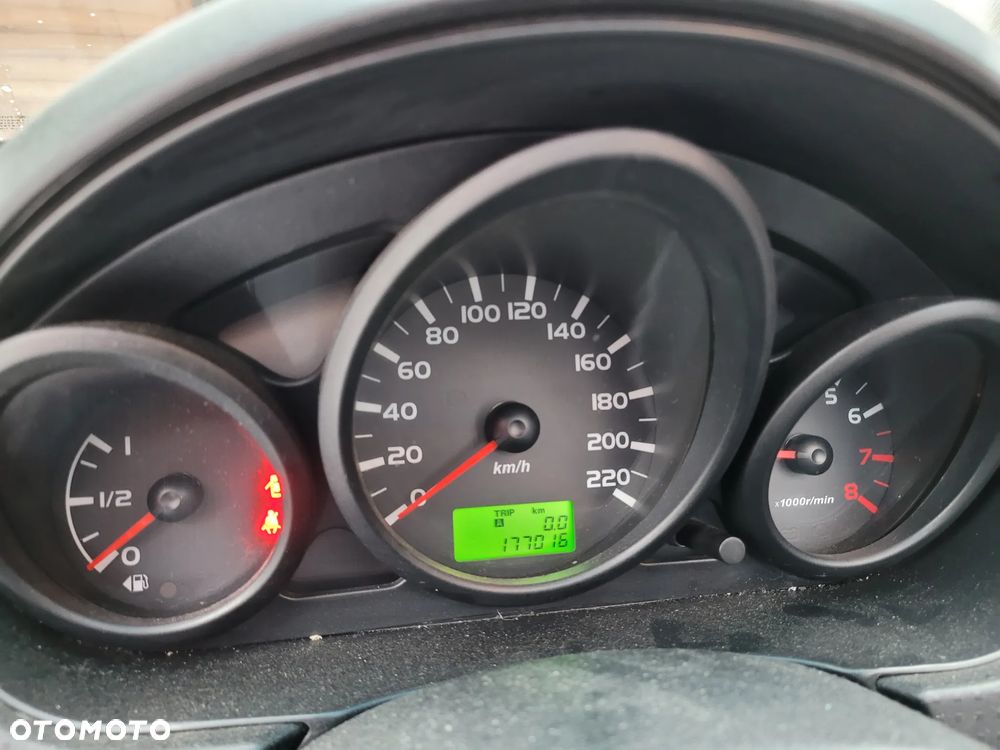 Mitsubishi Colt 1.5 - 8