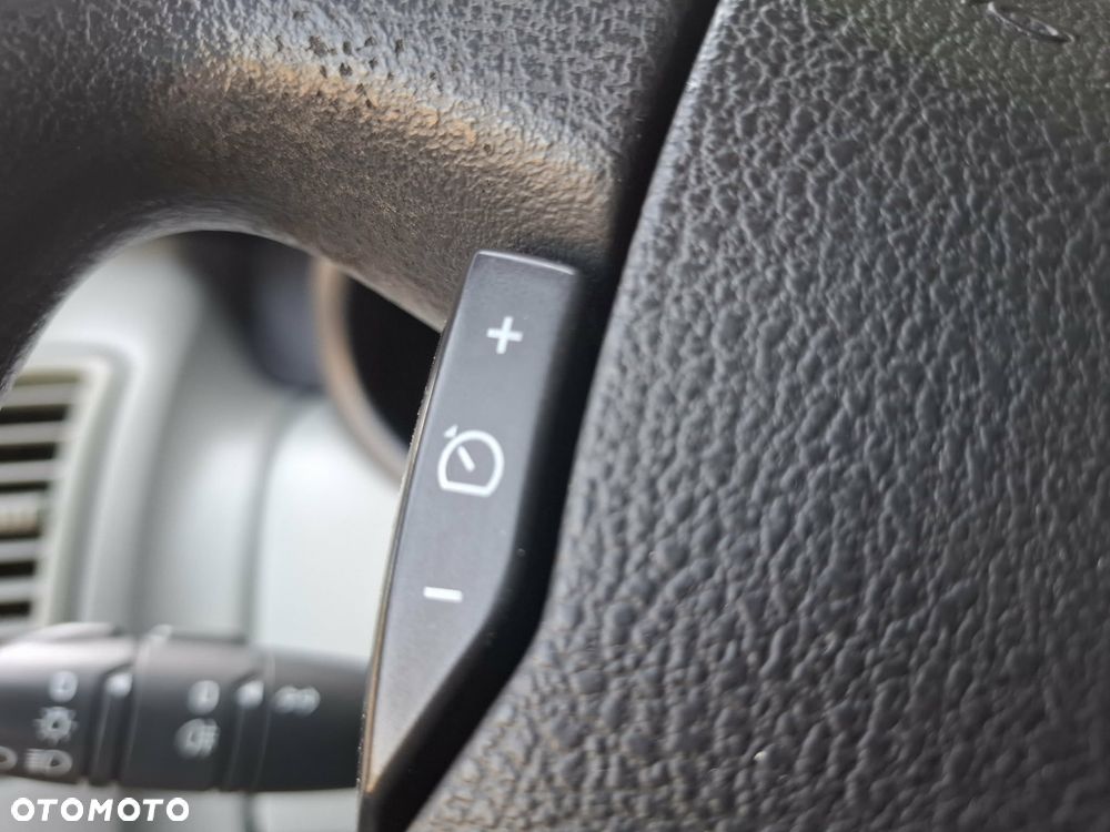 Opel VIVARO - 17