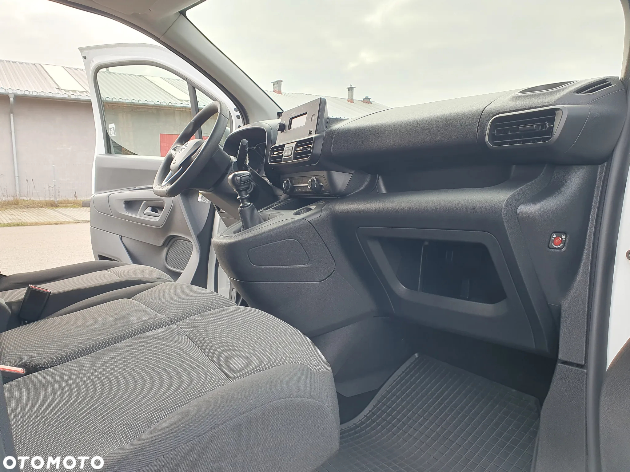 Opel Combo - 25
