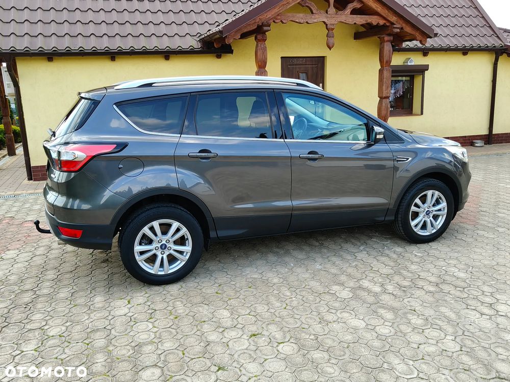 Ford Kuga - 10