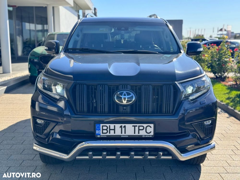 Toyota Land Cruiser 2.8l D-4D 204 CP A/T Luxury Black Matte Edition - 2