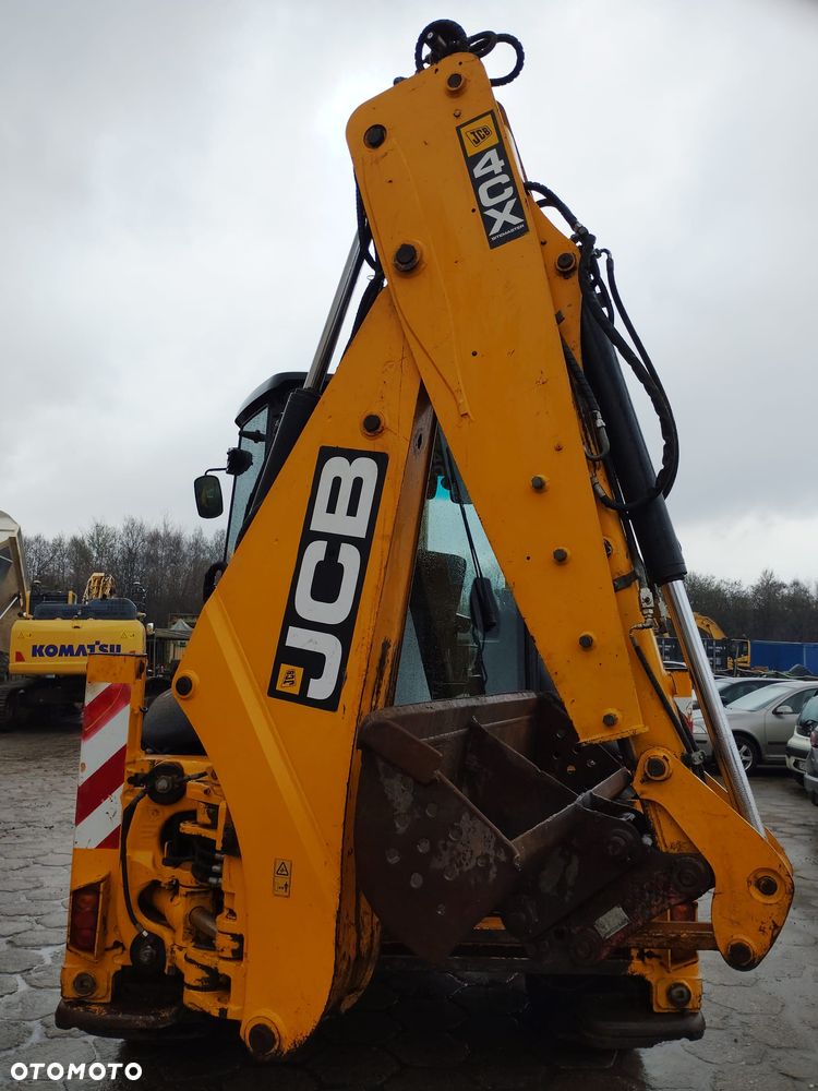 JCB 4CX - 6