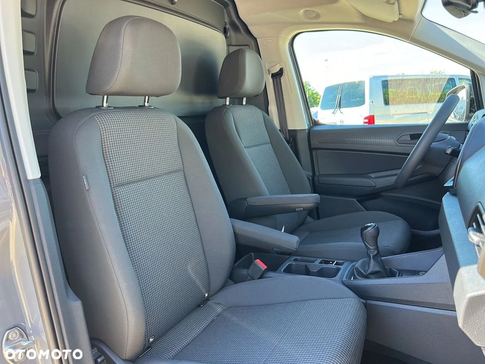 Volkswagen Caddy Cargo/benzyna 1,5 l TSI 116 KM manualna - 16