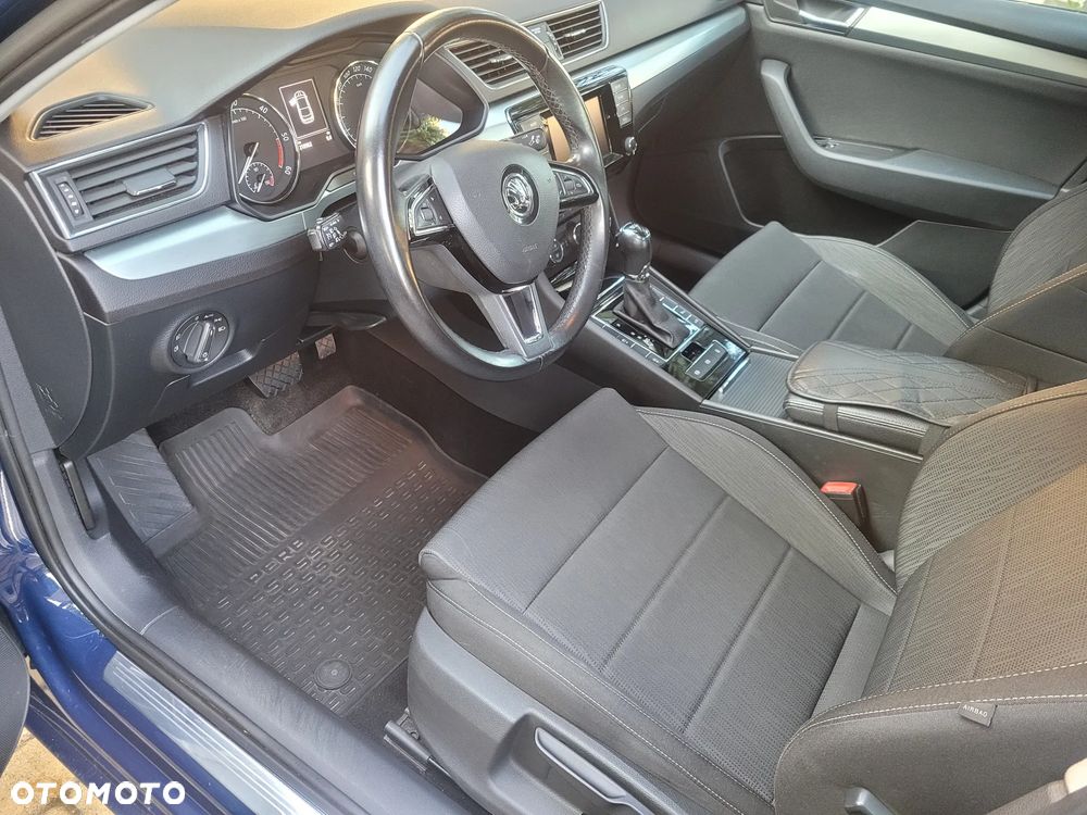 Skoda Superb 2.0 TDI Ambition DSG - 20