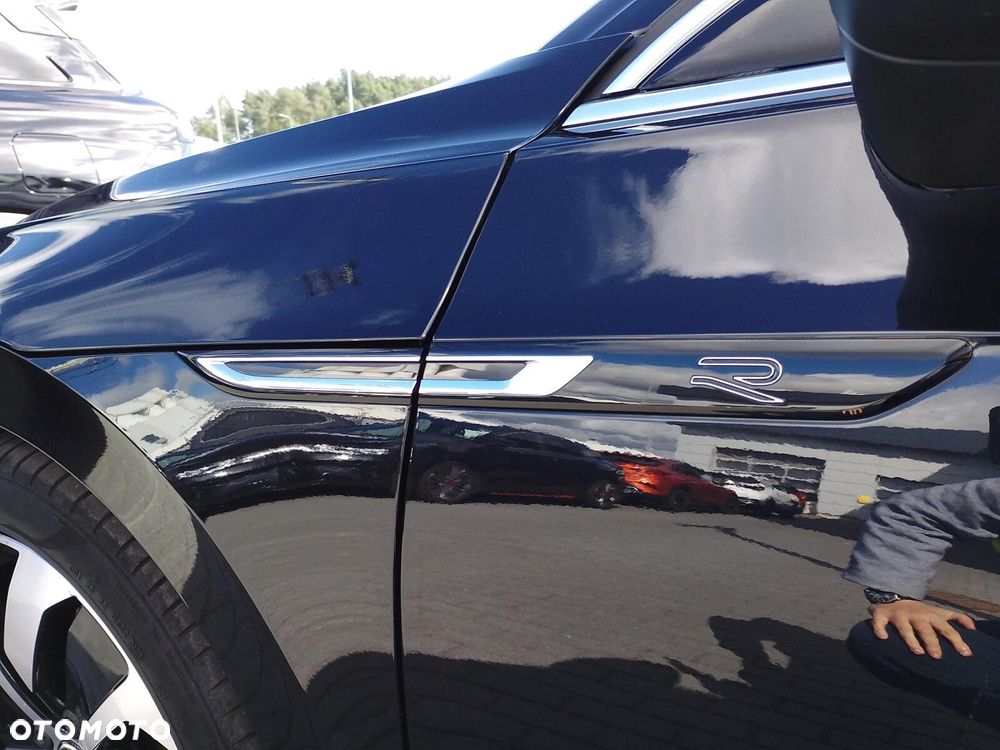 Volkswagen Arteon 2.0 TDI R-Line DSG - 34