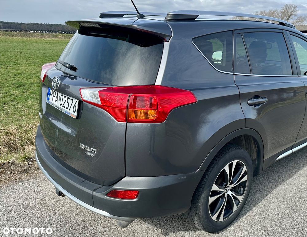 Toyota RAV4 2.2 D-4D Premium - 6