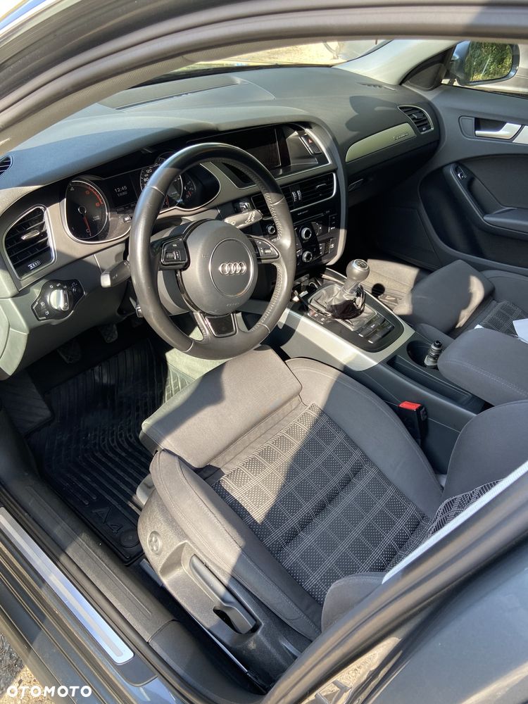 Audi A4 Avant 2.0 TDI DPF quattro S line Sportpaket - 5