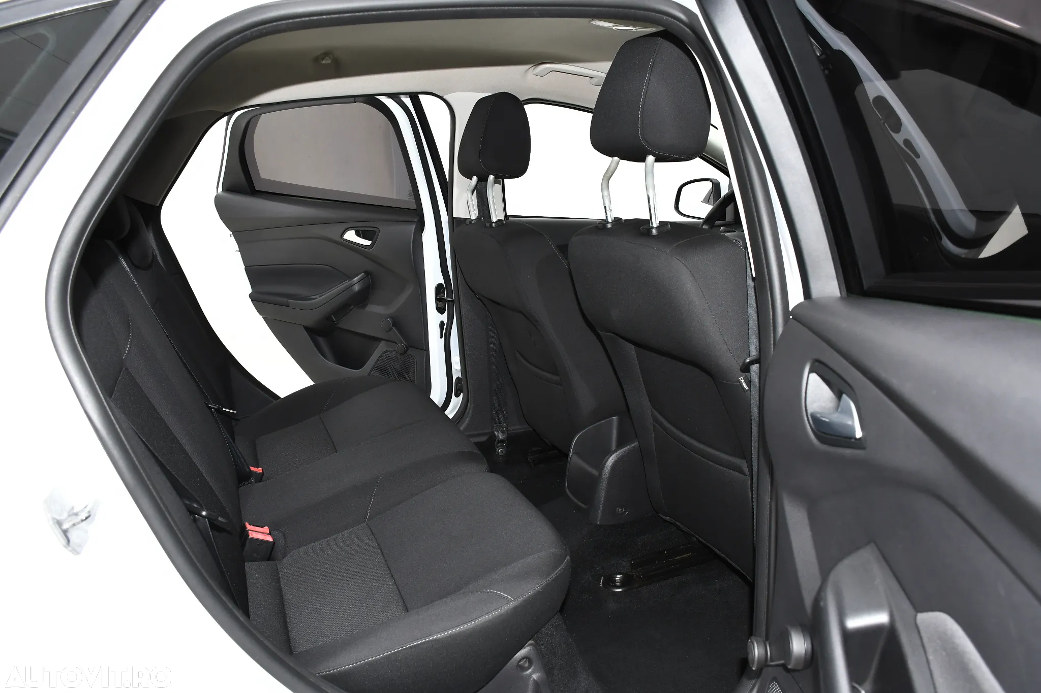 Ford Focus 1.5 EcoBlue Connected - 13
