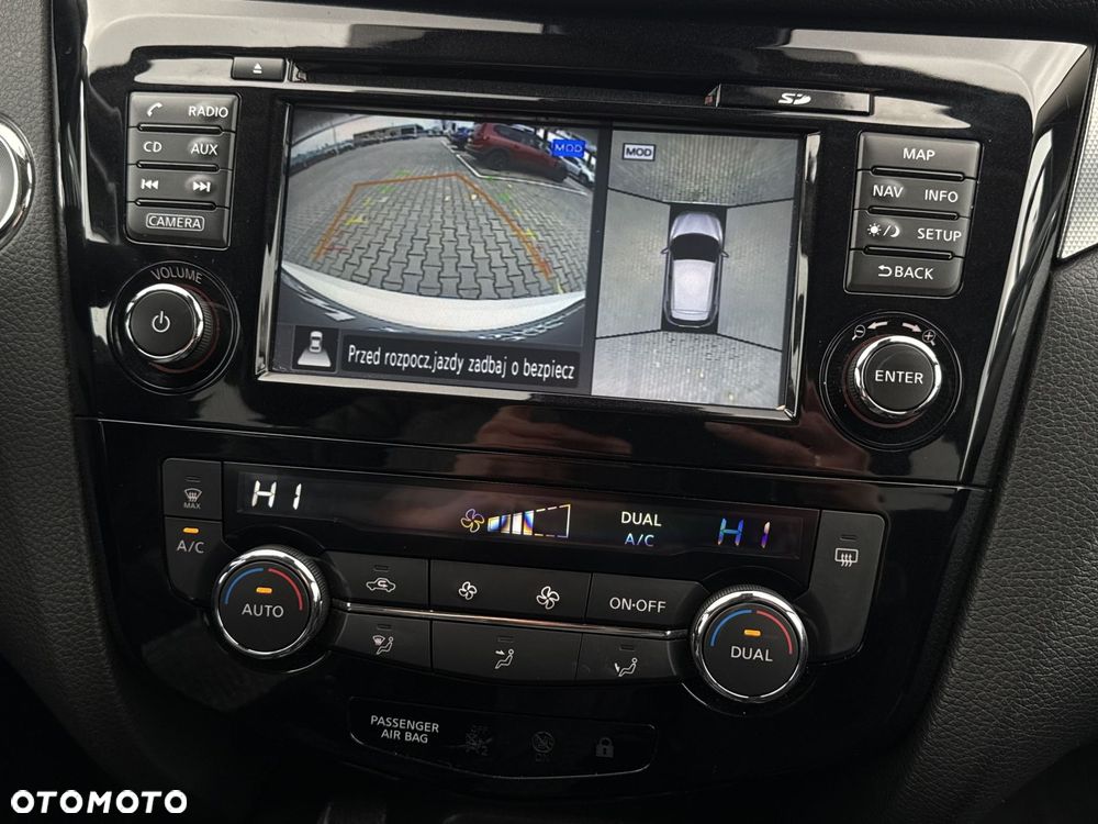 Nissan Qashqai 1.6 DIG-T N-Connecta - 29